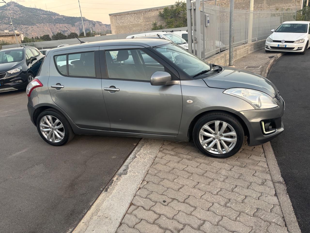 Suzuki Swift 1.3 DDiS 5 porte B-Top