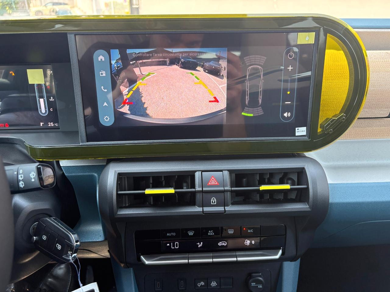 NEW Fiat Grande Panda 1.2 Hybrid 110 CV S&S LA PRIMA AUTOMATIC