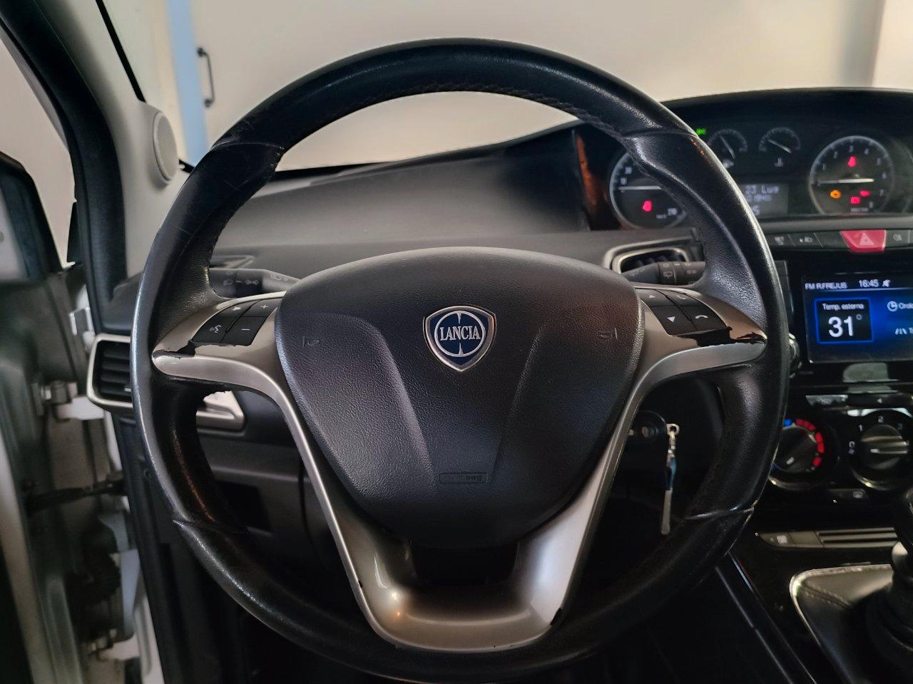 Lancia Ypsilon 5 Porte Ypsilon 1.2 Gold 69cv