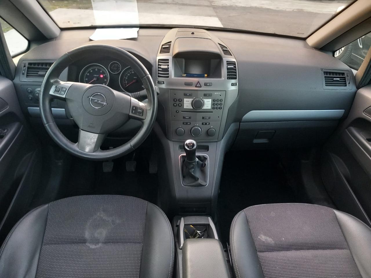 Opel Zafira 1.8 16V VVT Enjoy