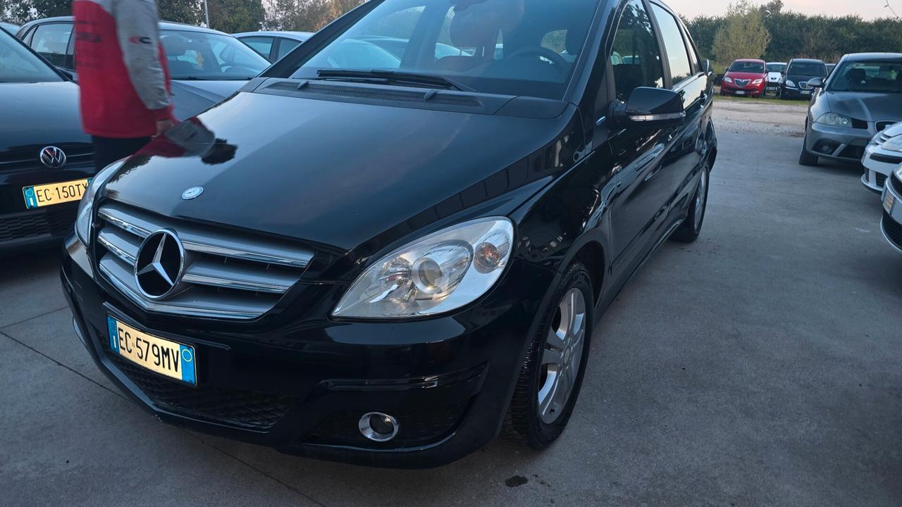 Mercedes-benz A 180 160 BlueEFFICIENCY