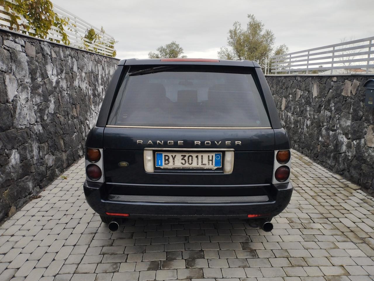 Land Rover Range Rover Range Rover 3.0 Td6 Vogue Foundry