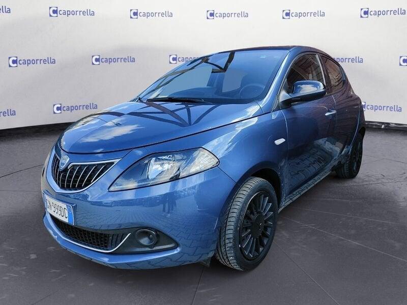 Lancia Ypsilon 1.0 FireFly 5 porte S&S Hybrid Silver