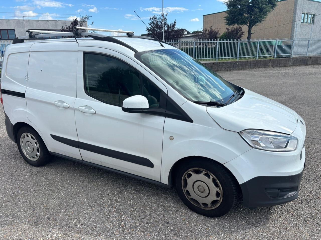 Ford Transit Courier 1.5 TDCi 75CV Van Trend