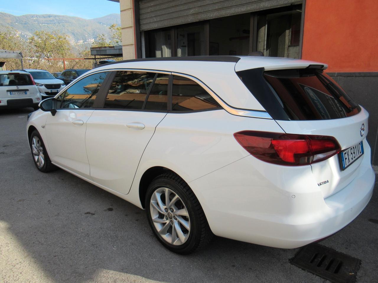Opel Astra 1.6 CDTi 136CV aut. Sports Tourer Innovation