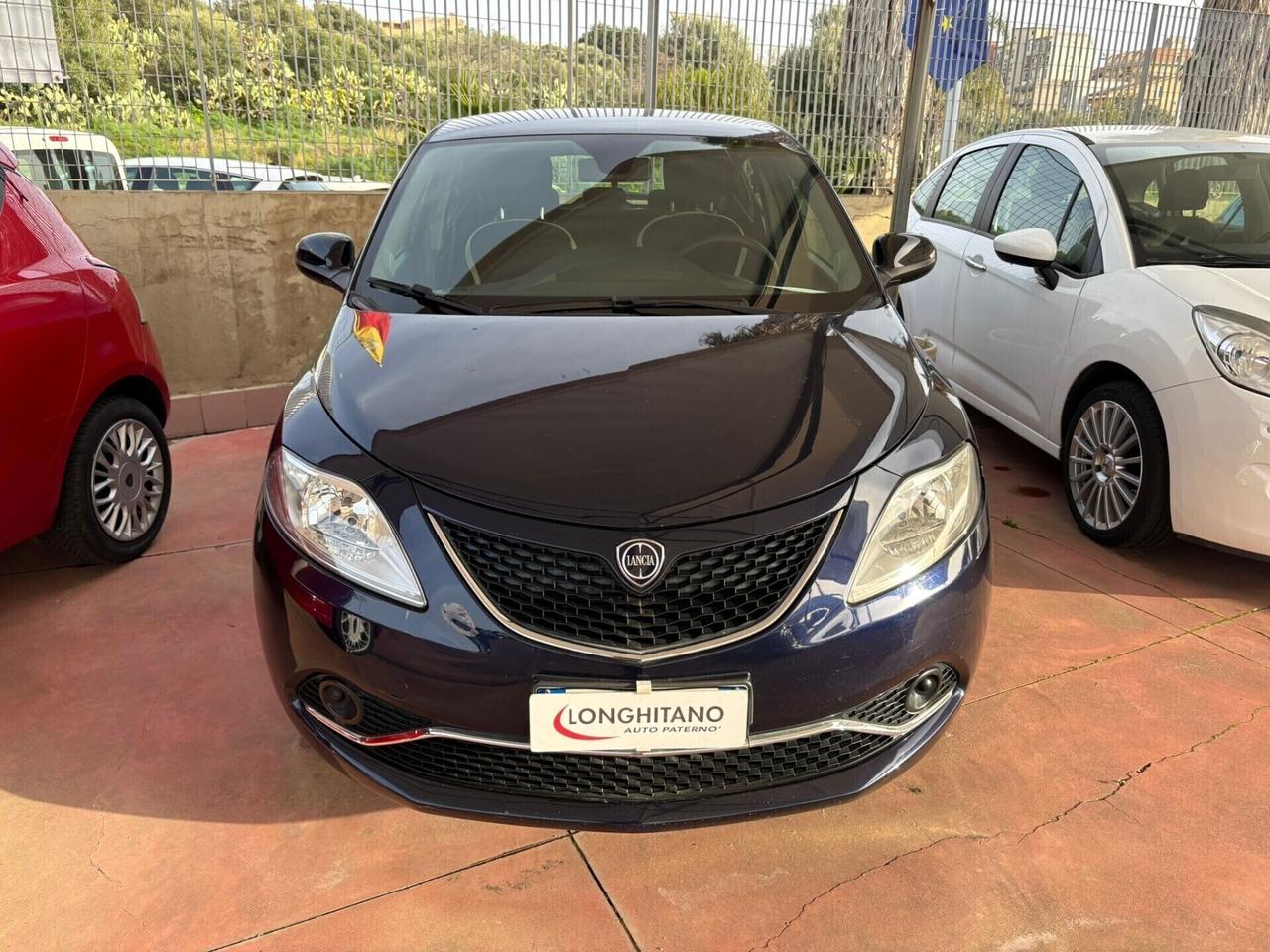 Lancia Ypsilon 1.2 ---5 porte GPL Ecochic Silver