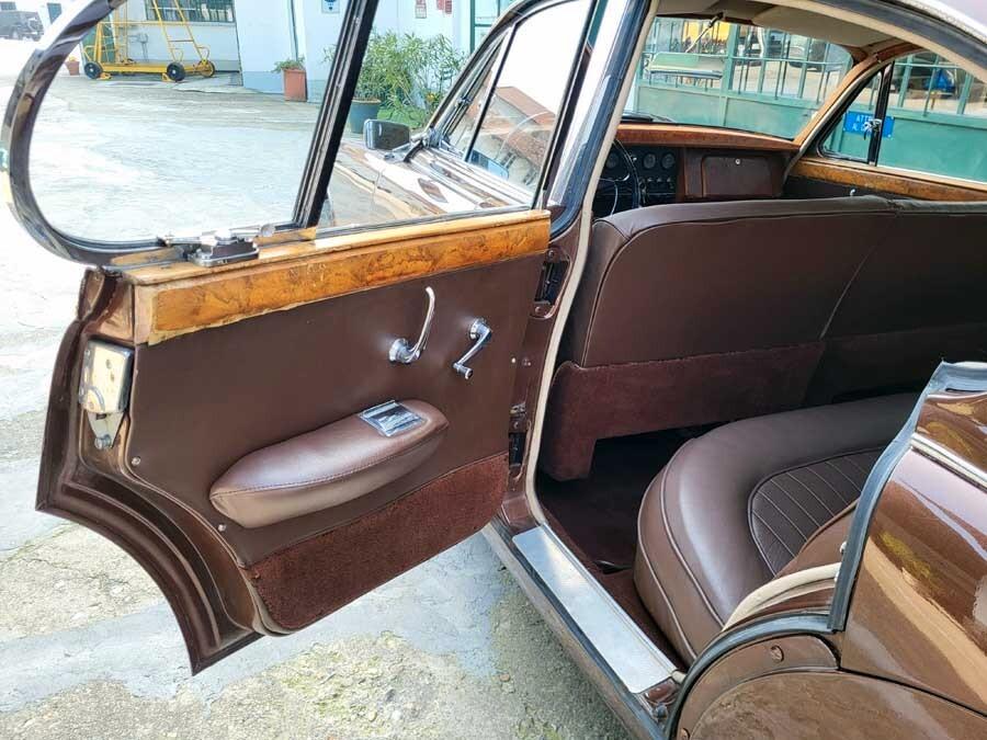 Daimler 2.5 V8 Saloon – 1964