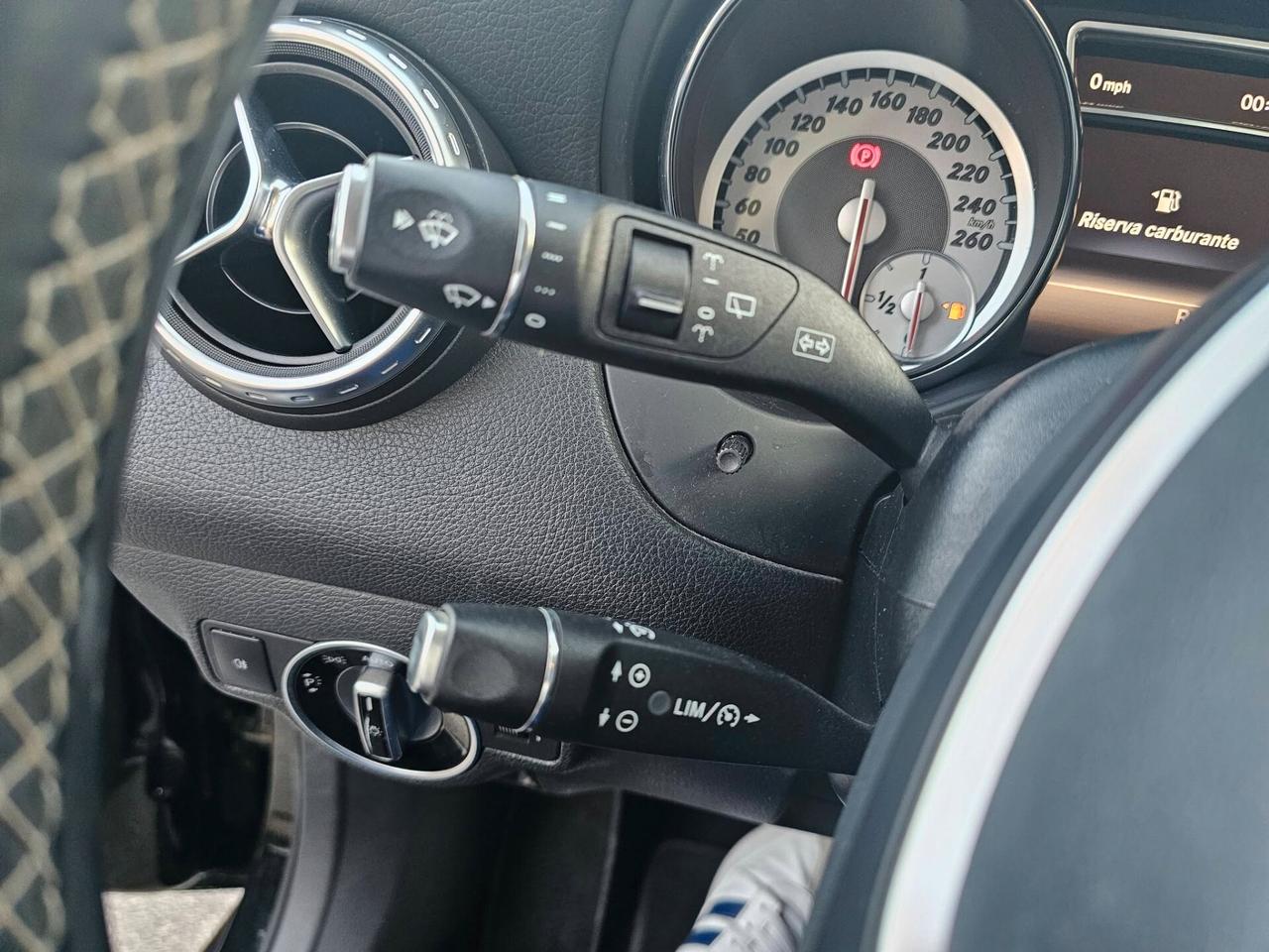 MERCEDES GLA 200CDI 136CV SPORT PREMIUM AUTOMATIK