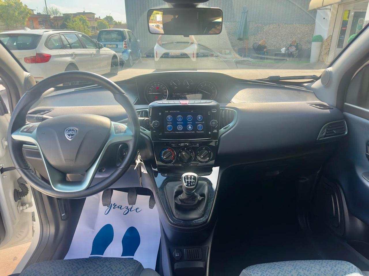 Lancia Ypsilon 1.0 FireFly 5 porte S&S Hybrid Silver PREZZO PROMO