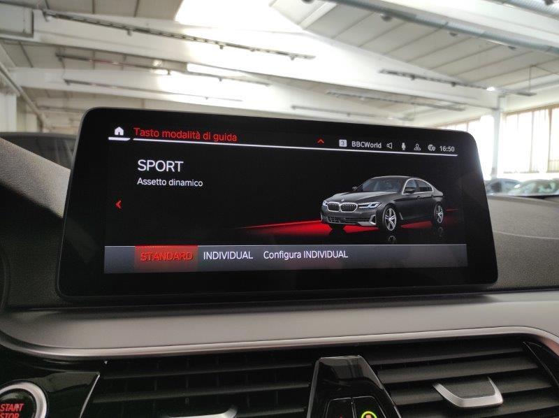 BMW Serie 5(G30/31/F90) - 520d 48V Business