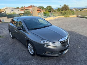 Lancia Delta 1.6 MJT DPF 105 CV Silver
