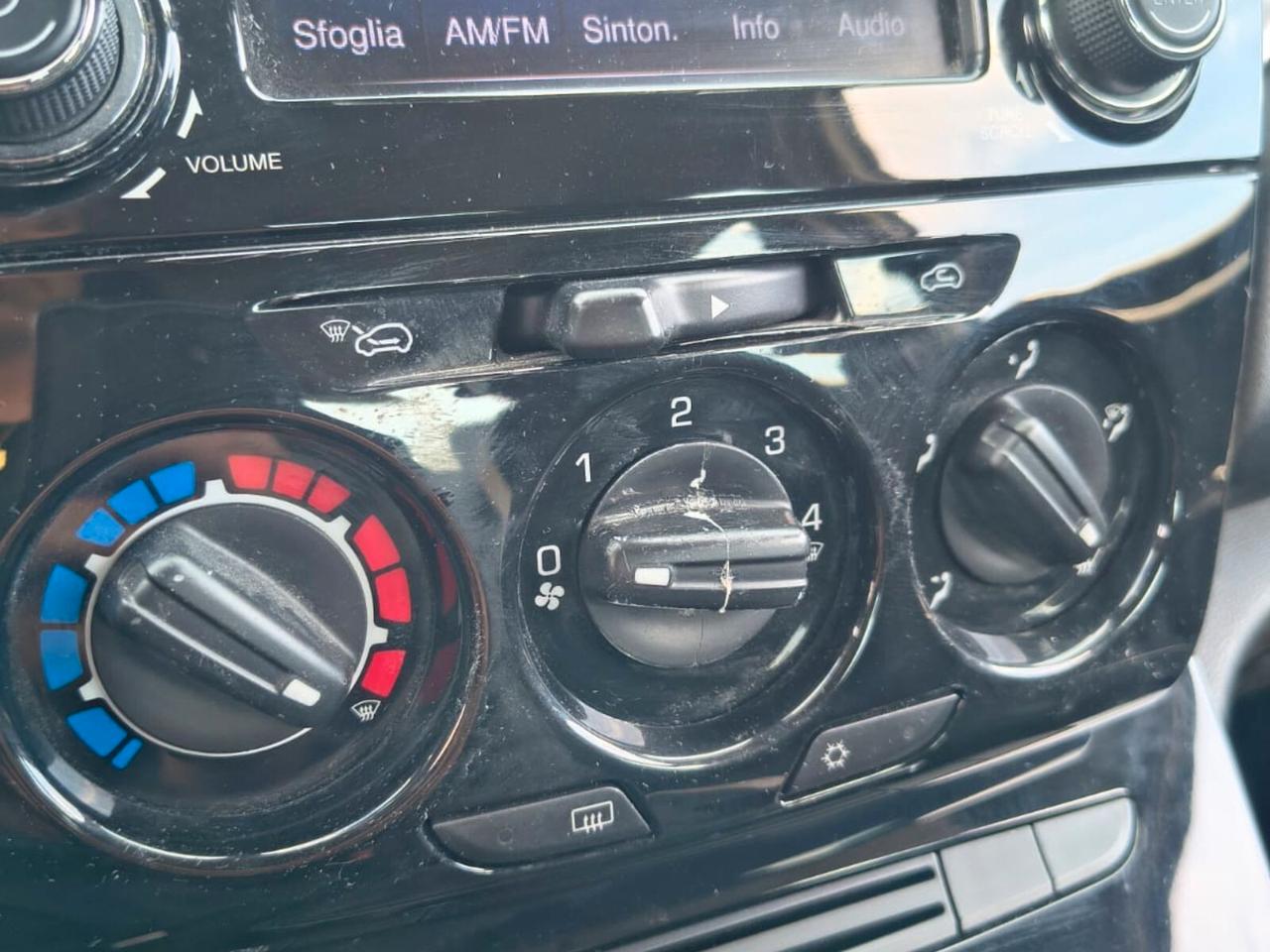 Lancia Ypsilon 1.3 MJT 16V 95 CV 5 porte S&S Gold