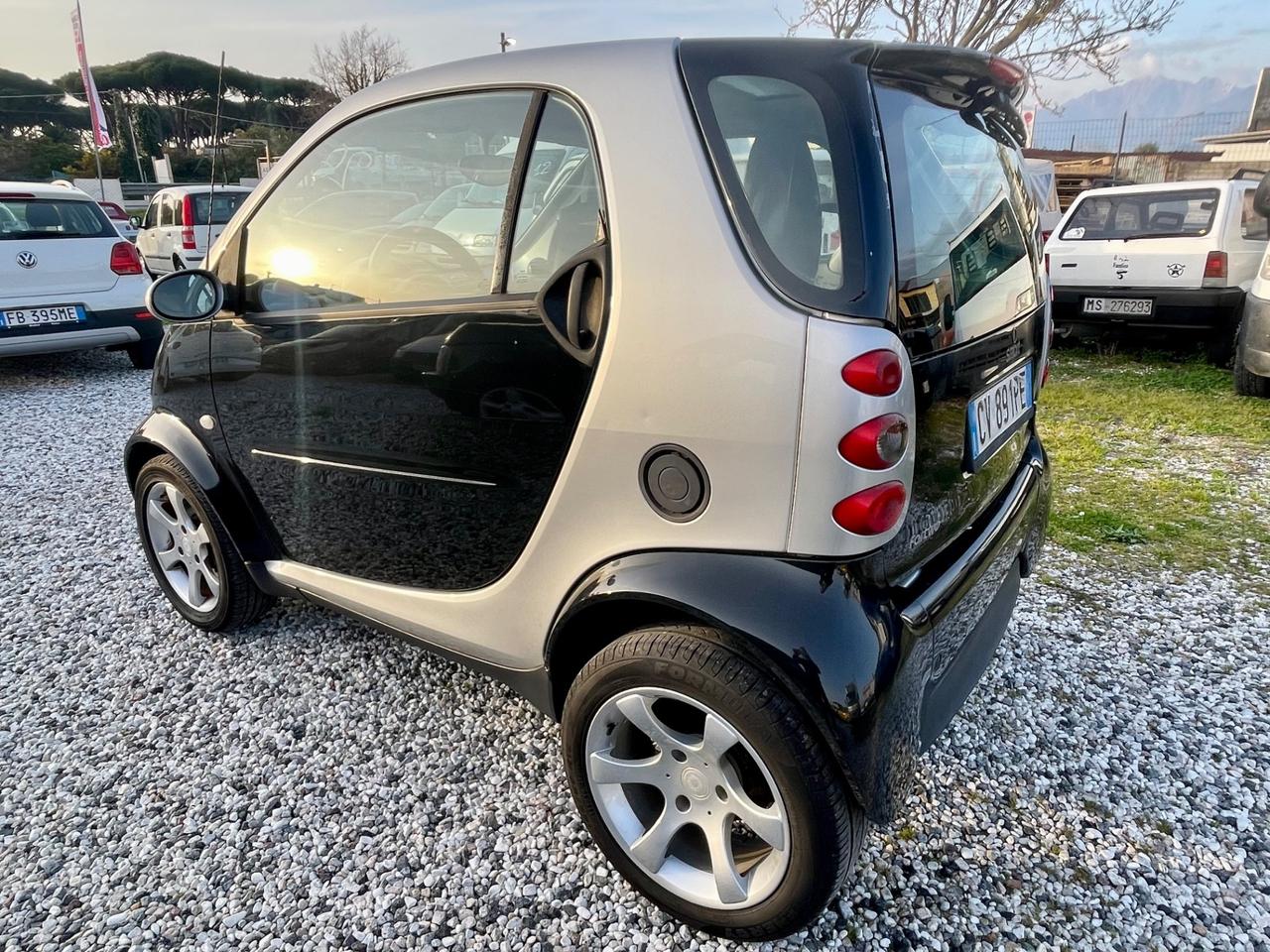 Smart ForTwo 700 coupé pure (45 kW)