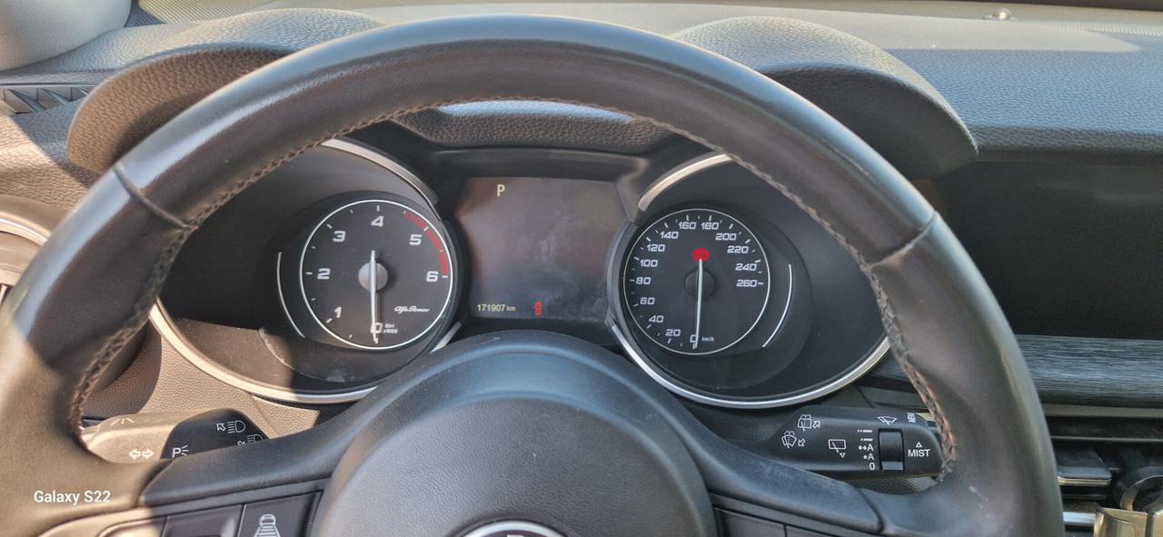 Alfa Romeo Stelvio 2.2 Turbodiesel 210 CV AT8 Q4 Business
