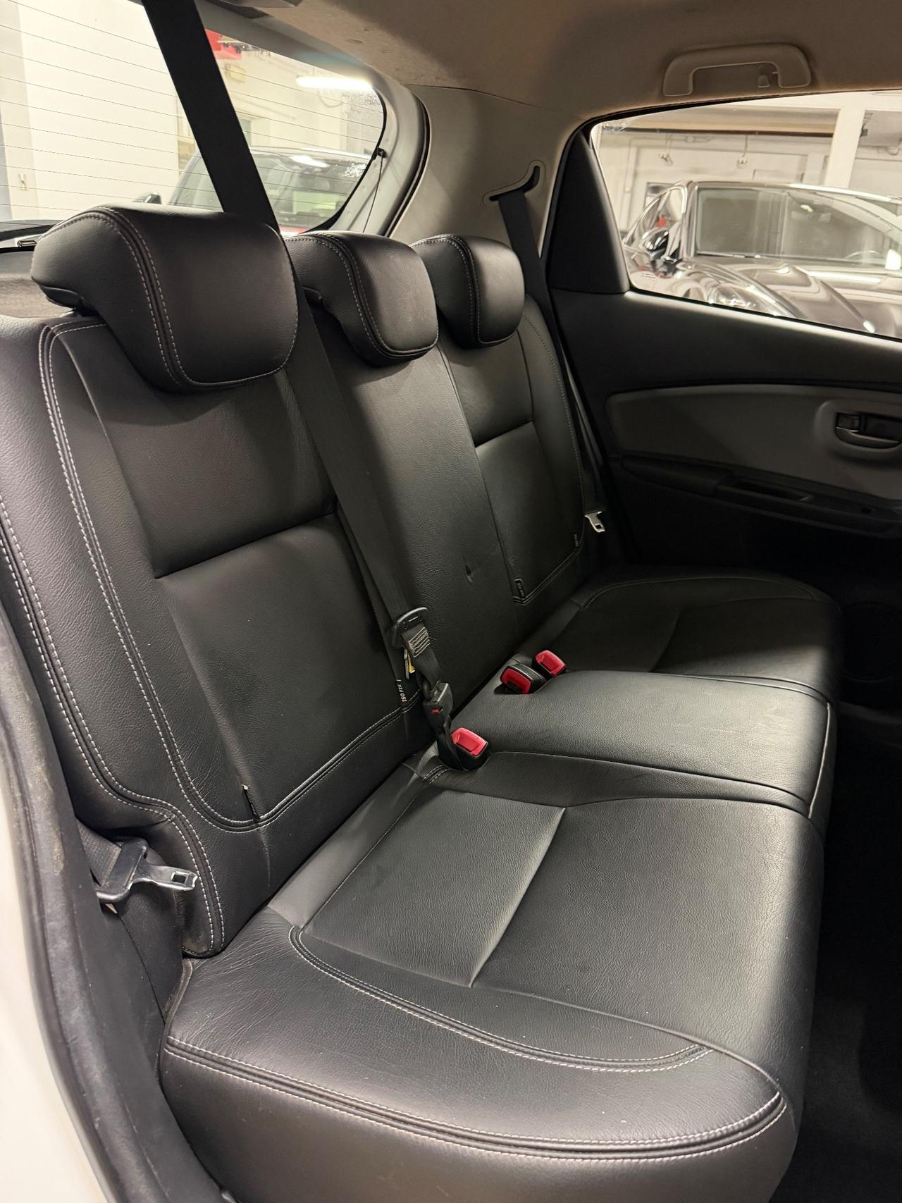 Toyota Yaris 1.0 5 porte vvt-i Active