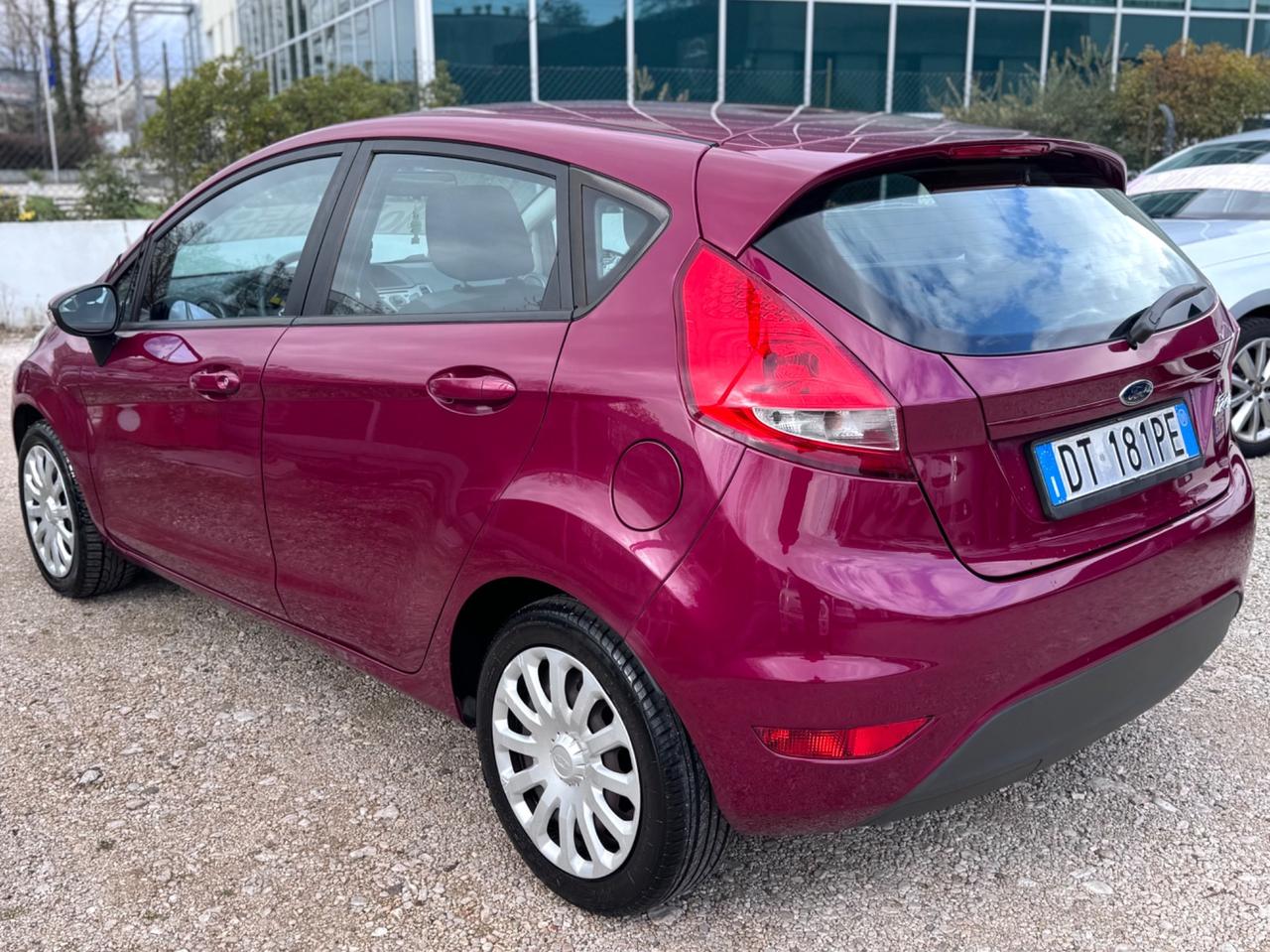 Ford Fiesta 1.2 Benzina 82cv Neopatentati 2009