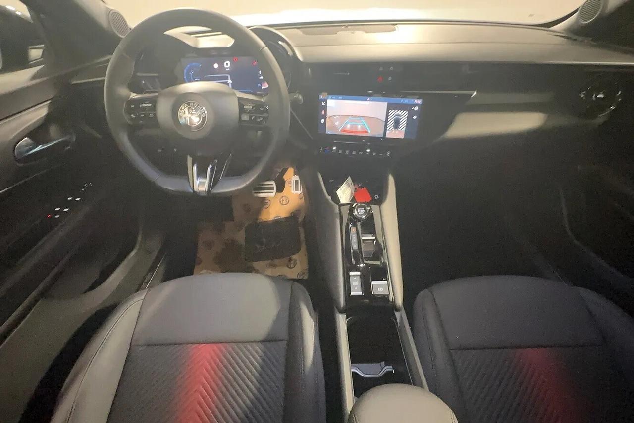 Alfa Romeo Junior 1.2 136 CV Hybrid eDCT6 Speciale