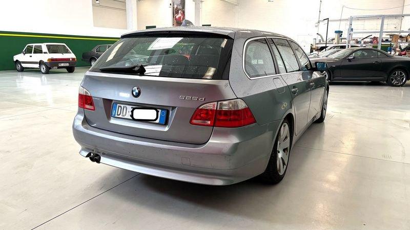 BMW Serie 5 525d cat Touring Attiva - TAGLIANDATA !