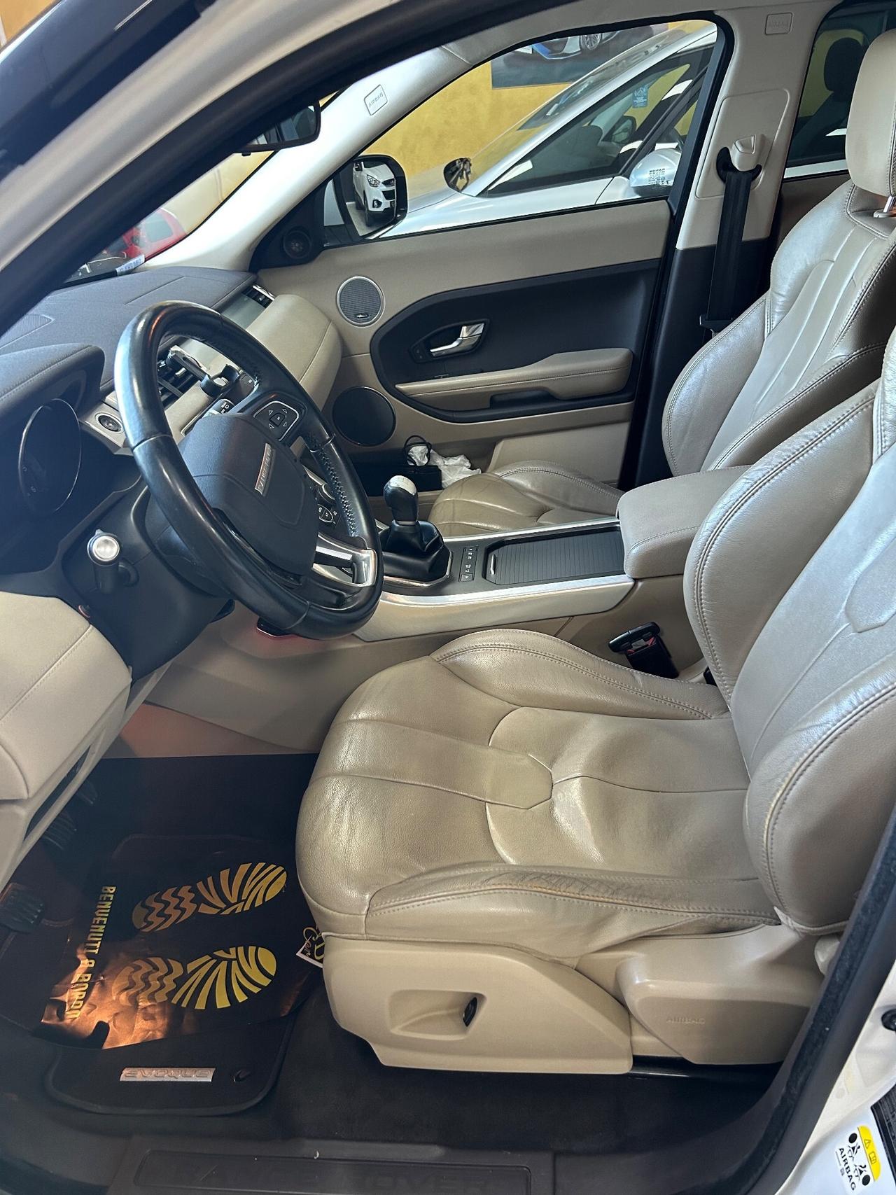 RANGE ROVER EVOQUE 2.2 Td4 150 cv “FULL FULL”-2013