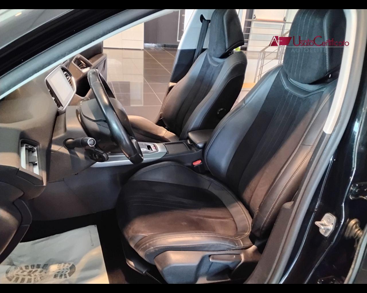 PEUGEOT 308 1.6 e-HDi 115 CV Stop&Start Allure