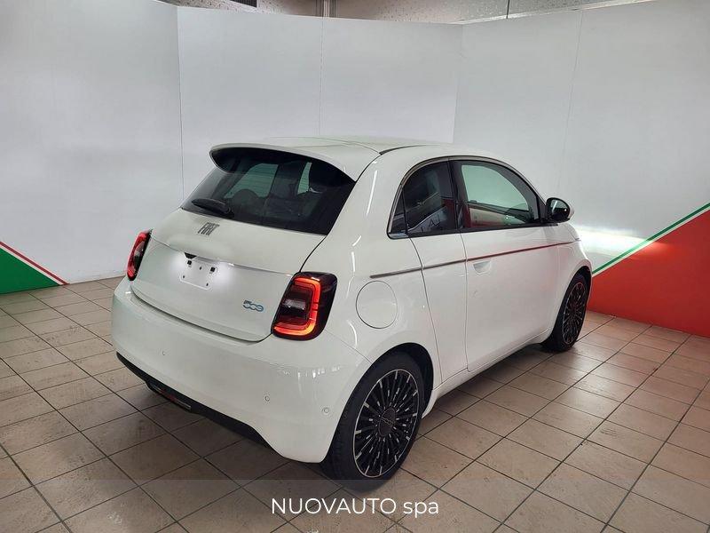FIAT 500 Electric La Prima 3+1 118cv