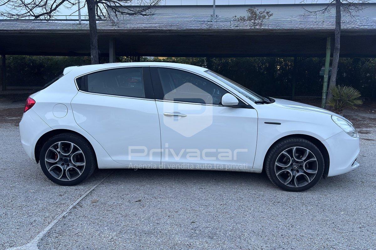 ALFA ROMEO Giulietta 1.6 JTDm-2 105 CV Distinctive