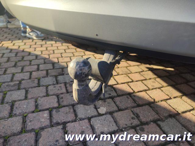 LAND ROVER Discovery 3.0 SDV6 306 CV HSE