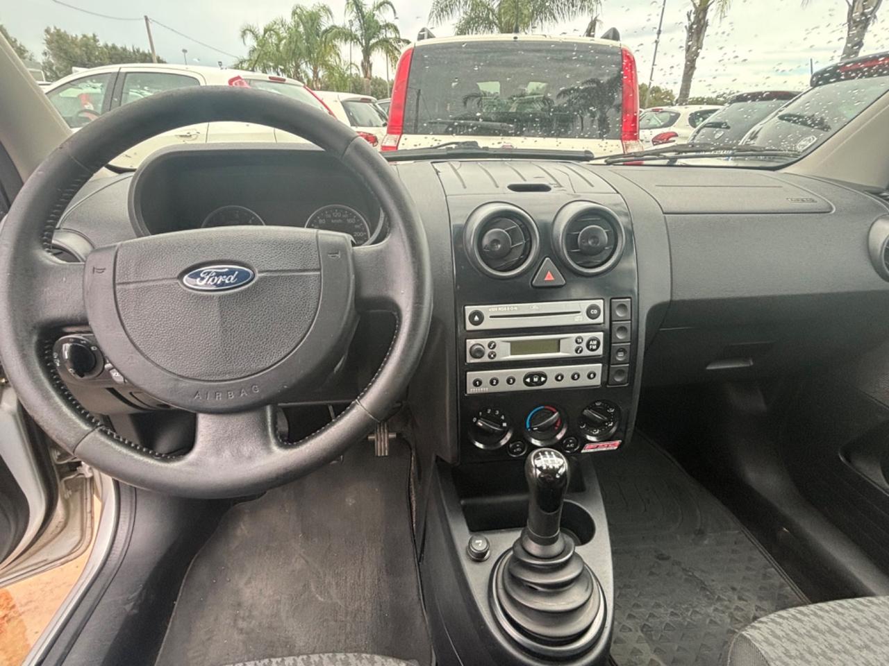 Ford Fusion 1.4 TDCi 5p. -2004