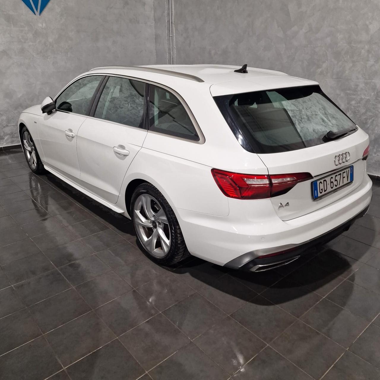 Audi A4 Avant 40 TDI S tronic S line edition