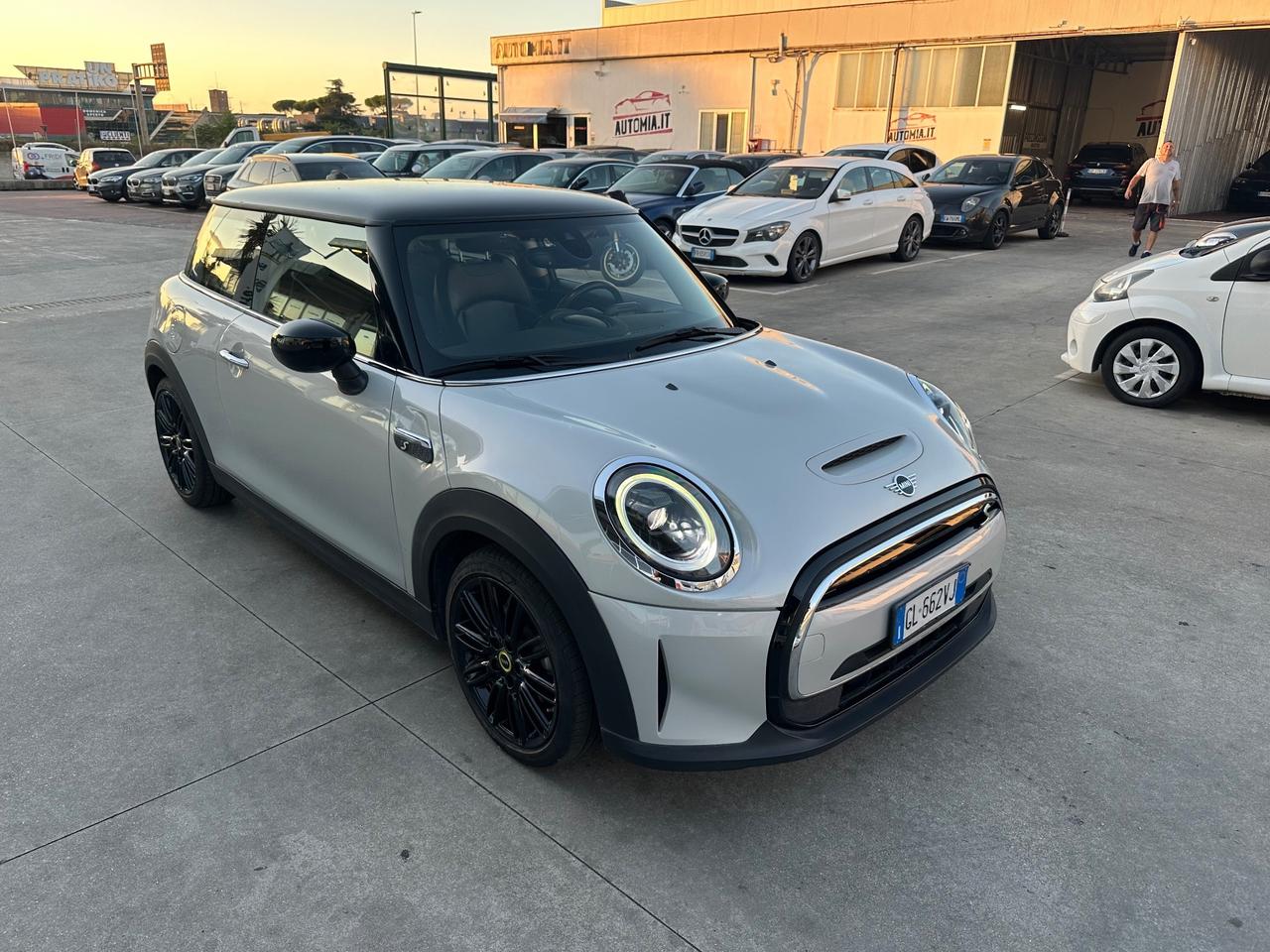 Mini Mini Full Electric Mini Cooper SE Essential