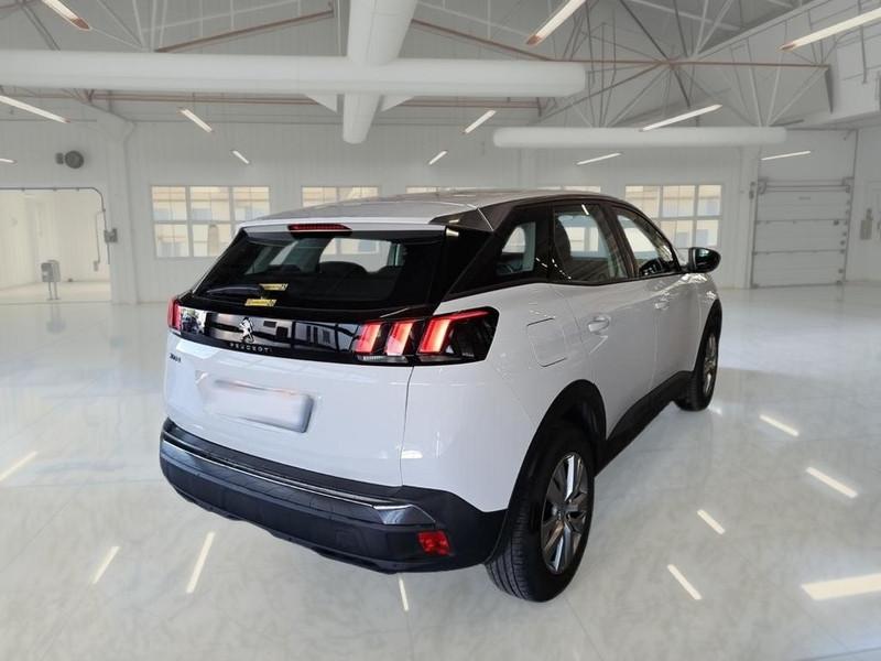 PEUGEOT 3008 BLUEHDI 130 EAT8 SES BUSINESS SUV