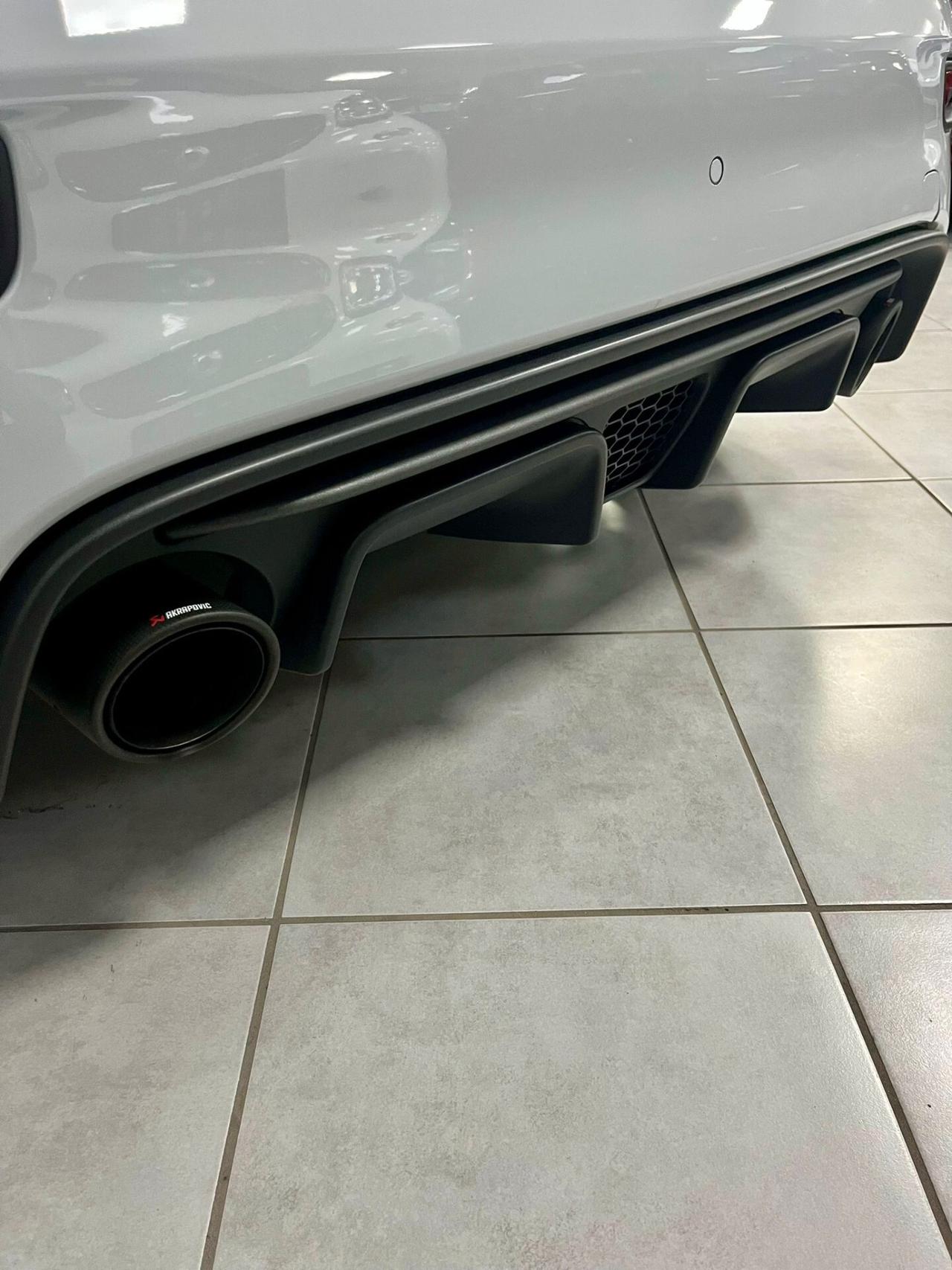 Abarth 595 C 1.4 Turbo T-Jet 180 CV Esseesse