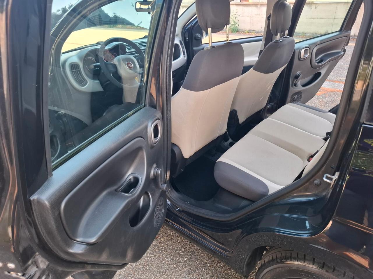 Fiat Panda 1.2 Dynamic SOLAMENTE 127.000 KM