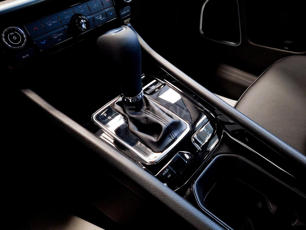 Jeep Compass 1.5 turbo t4 mhev altitude 2wd 130cv dct