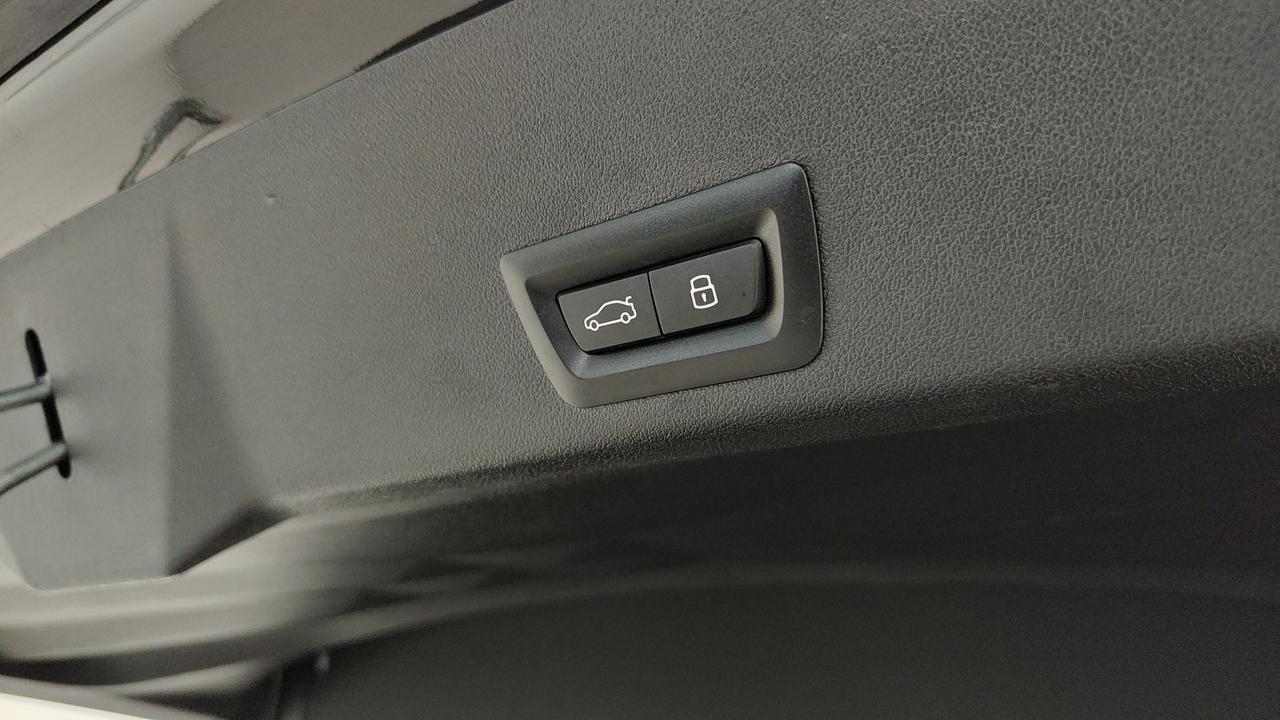 BMW XM G09 - XM 4.4 auto