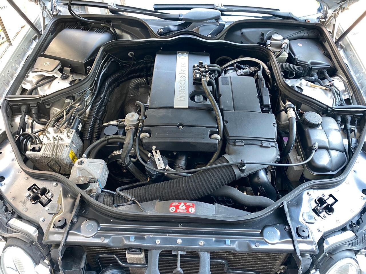 Mercedes-benz E 200 Kompressor TPS cat Classic GPL