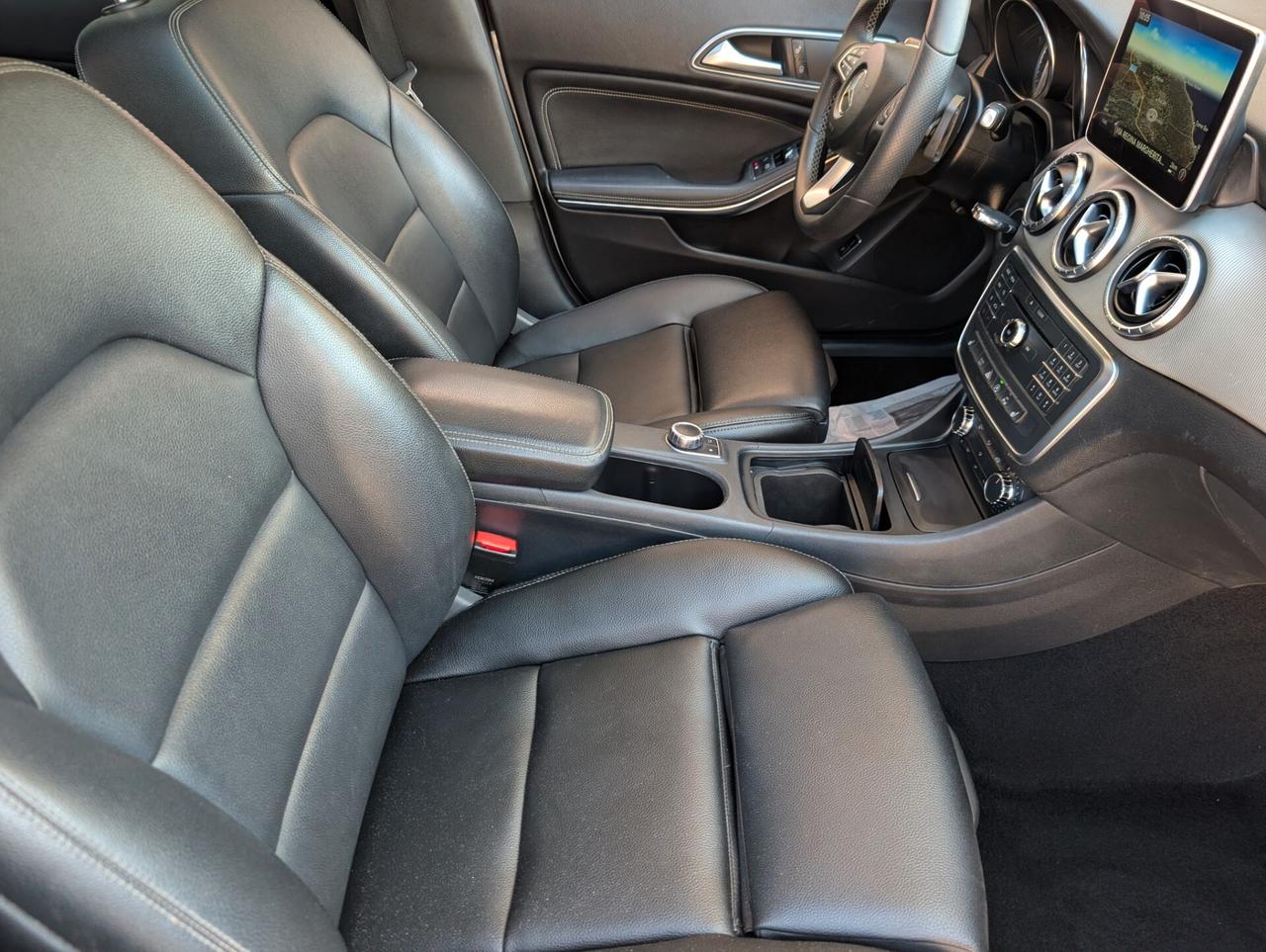 Mercedes-benz CLA 200 d Automatic Premium