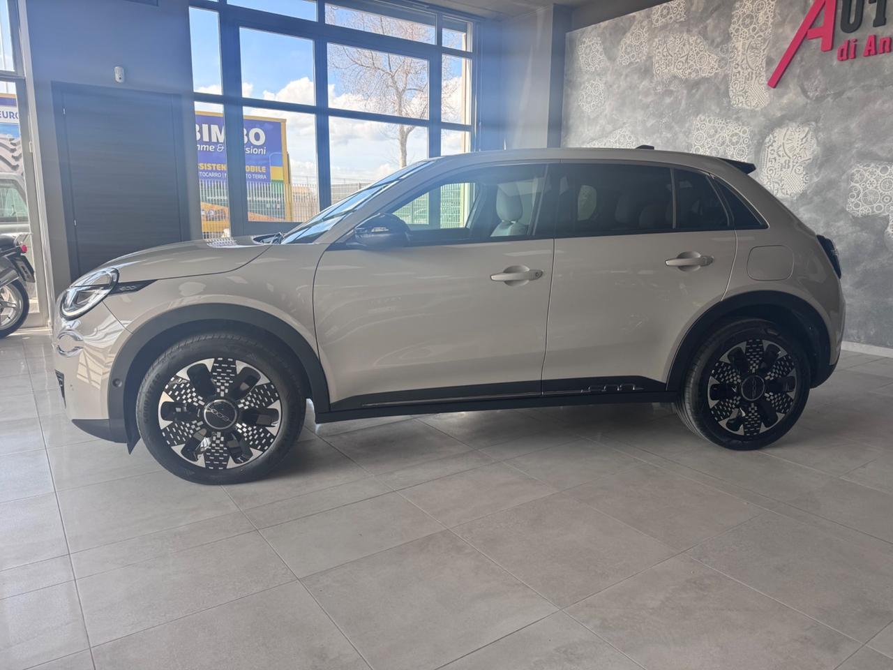 FIAT 600 HYBRID LA PRIMA MY2025