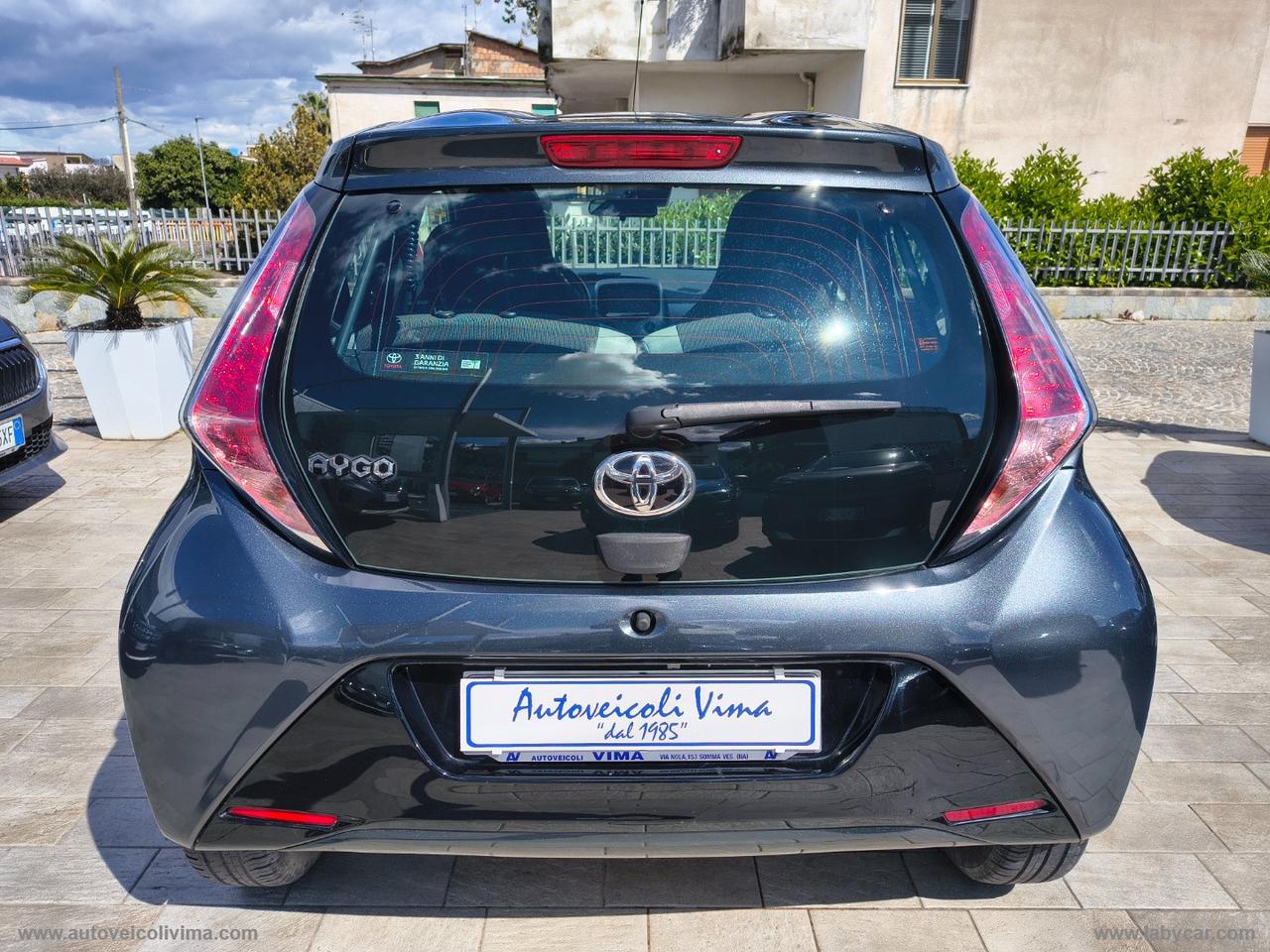 TOYOTA Aygo 1.0 VVT-i 69 CV 5p. x-play TSS MMT