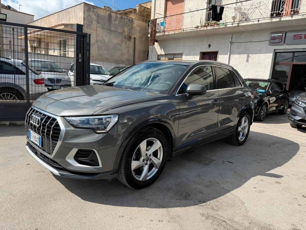 Audi Q3 2.0 TDI 150 CV Business