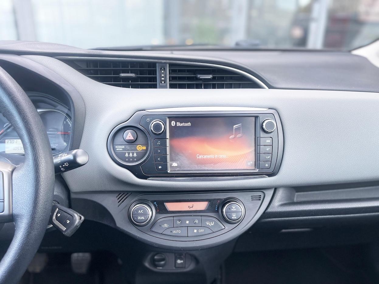 Toyota Yaris 1.0 Benzina 69CV E6 Neo - 2014