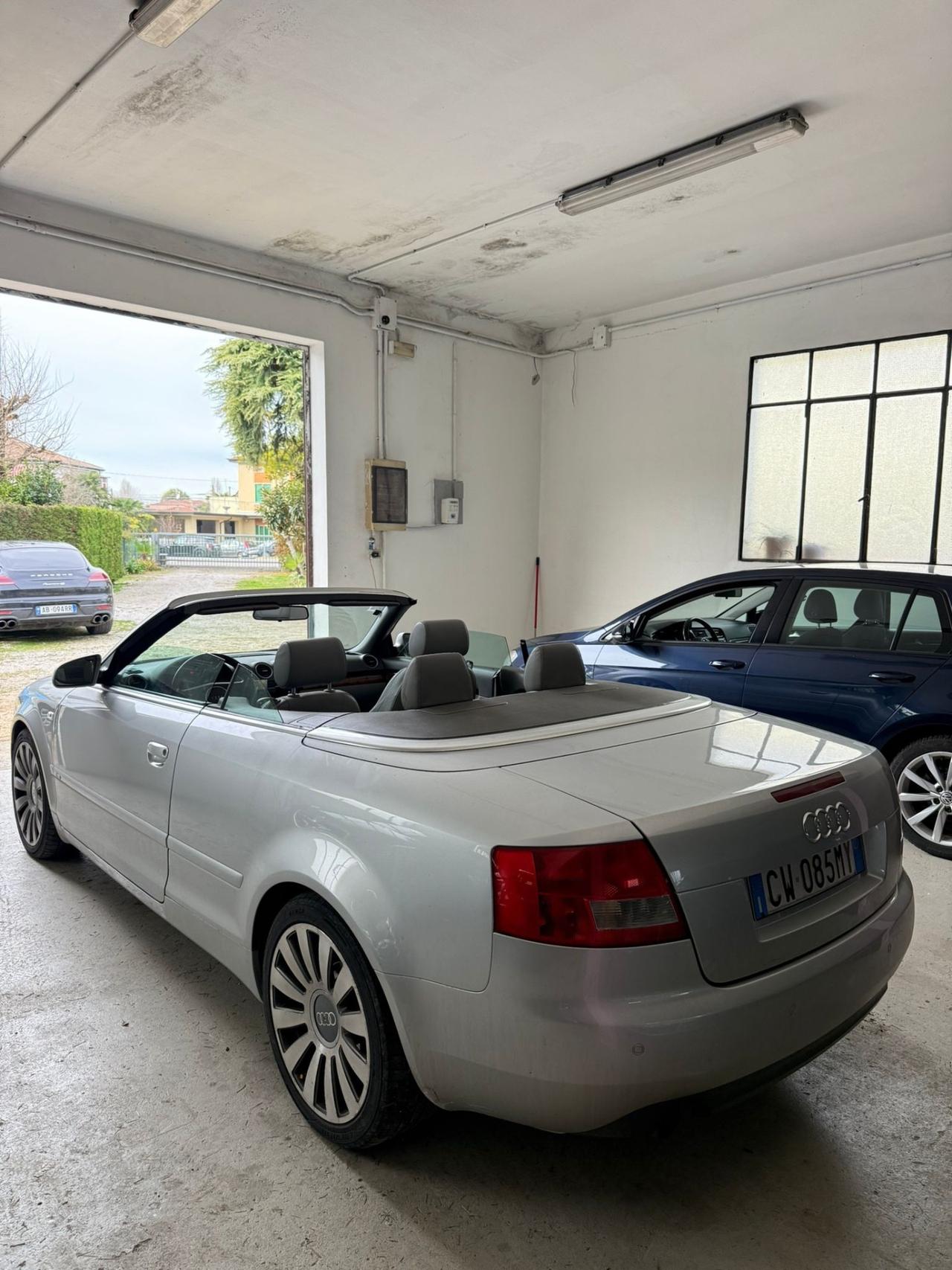 Audi A4 Cabriolet 2.5 V6 TDI cat