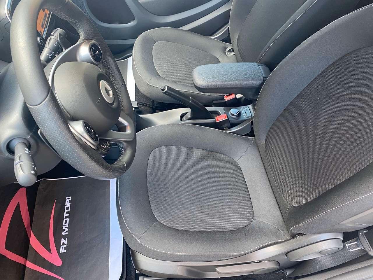 Smart ForTwo 90 0.9 Turbo twinamic Tokyowhite limited edition-ITALIANA-TAGLIANDI