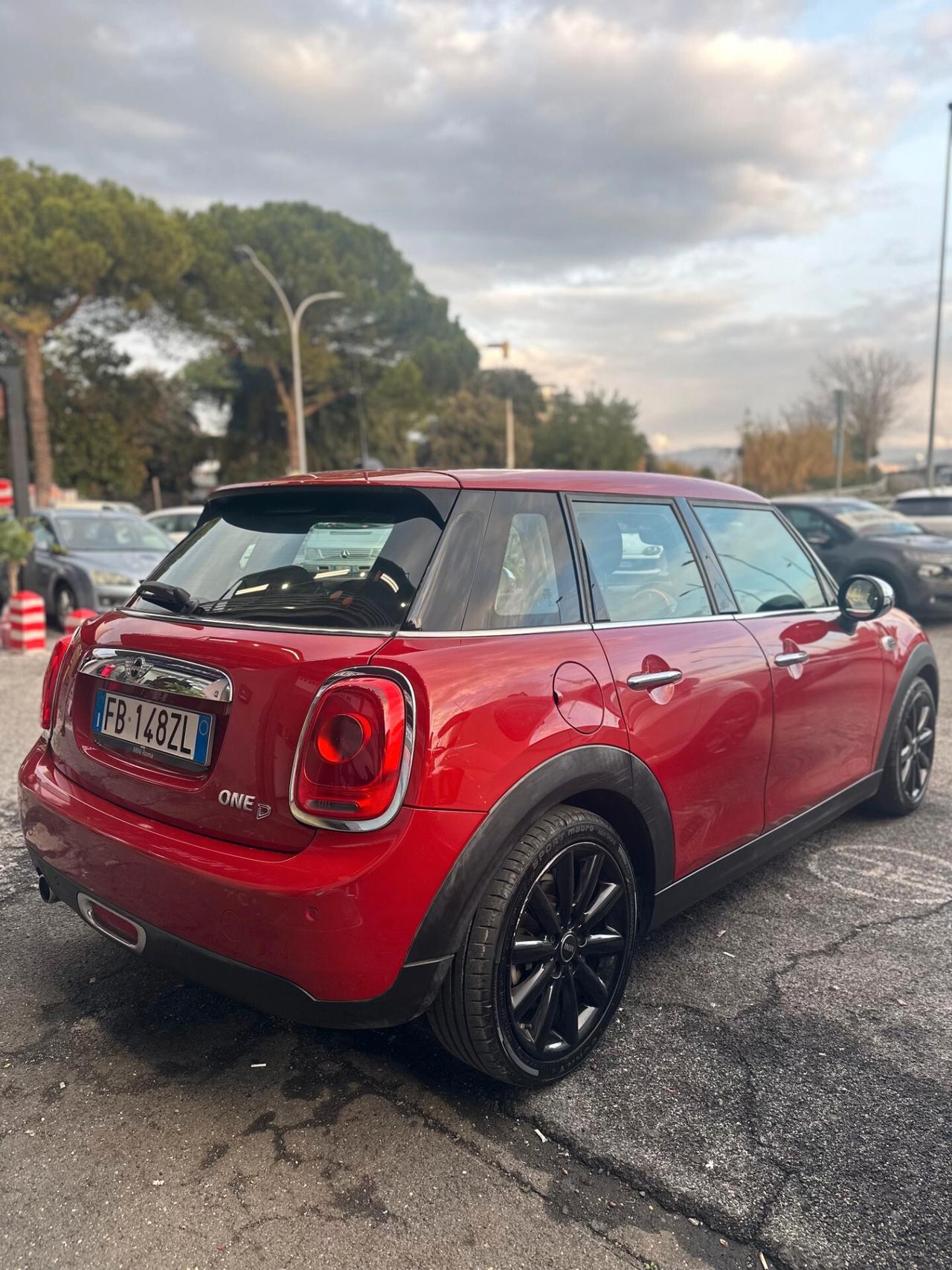 Mini 1.5 Cooper D 5 porte