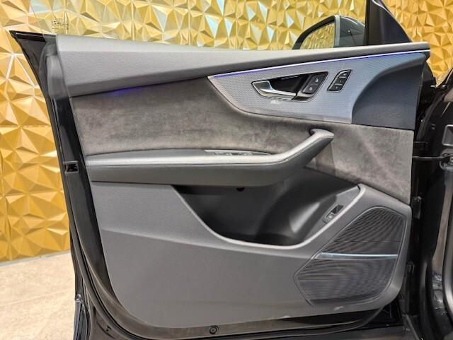 Audi Q8 RSQ8 4.0 mhev quattro tiptronic