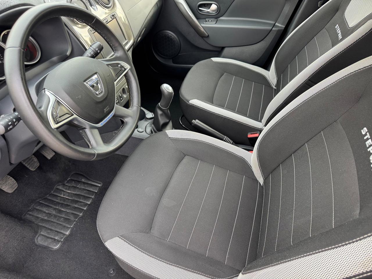 Dacia Sandero Stepway 0.9 TCe 12V TurboGPL neopatentati