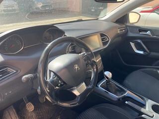 Peugeot 308 BlueHDi 120 S&S Allure