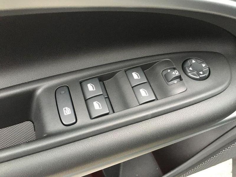 Jeep Avenger 1.2 Turbo Summit NAVI + JBL PRONTA CONSEGNA