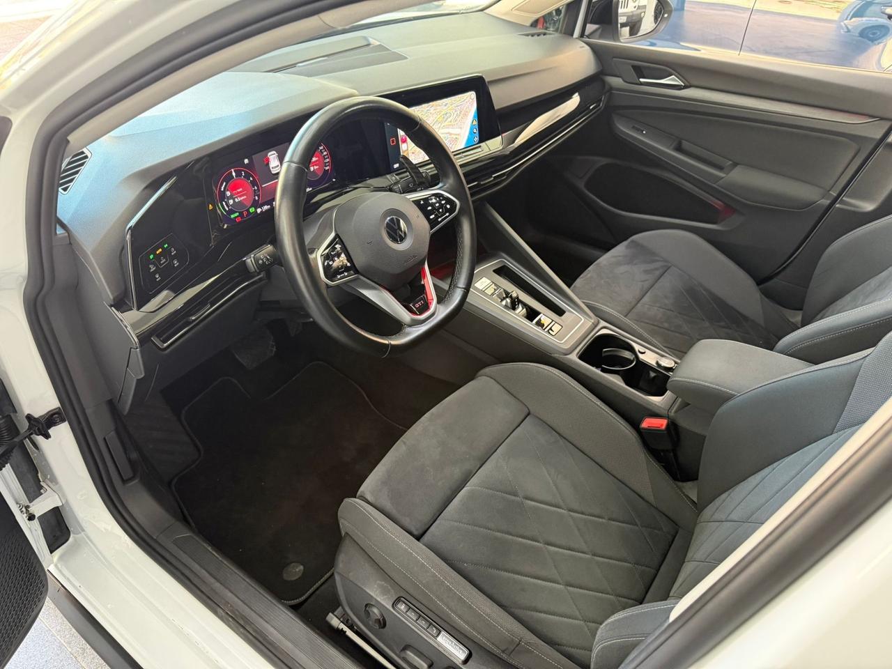 Golf 1.5 eTSI 150 CV EVO ACT DSG 1st Edition Style GTI