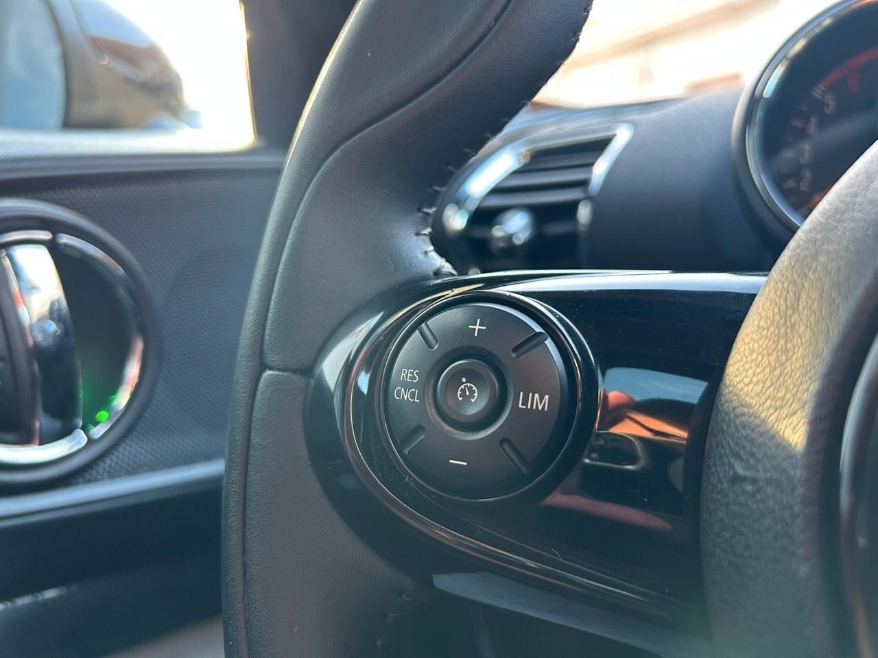 Mini CLUBMAN 2.0 150Cv TETTO/PELLE/NAVI/LED-2016